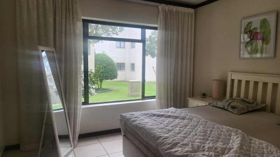 To Let 2 Bedroom Property for Rent in Bowtie Western Cape